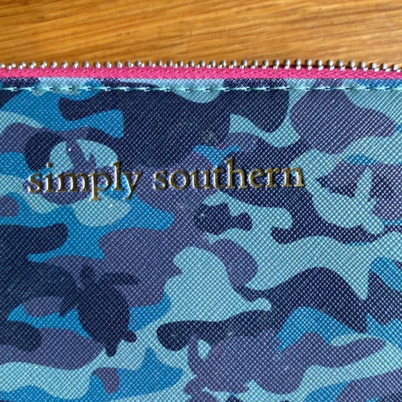 Simply Southern wallet - Picture 2 of 5